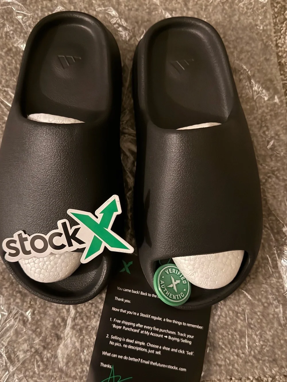 Verified onyx Adidas Slides